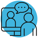 Ícone de fundo círculo azul. Pessoa no computador conversando com outra. Representa uma sessão de mediação online.