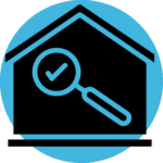 Ícone de fundo azul. Casa com lupa e símbolo de check. representa a posse do imóvel verificada no usucapião 2024.